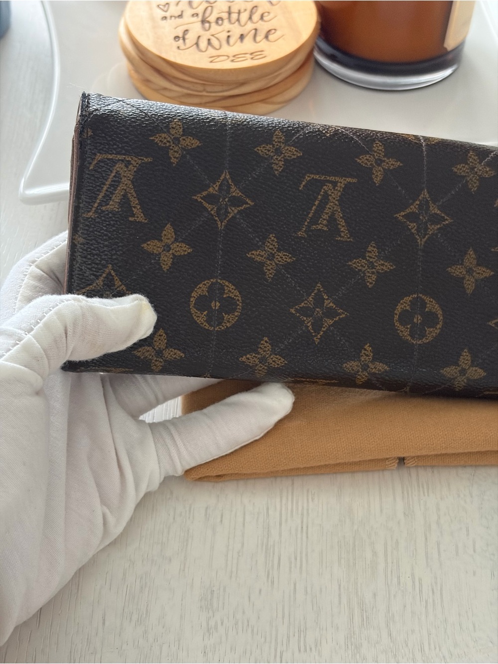 Louis Vuitton Monogram Etoile
Portefeiulle Sarah Wallet - Picture 4 of 15